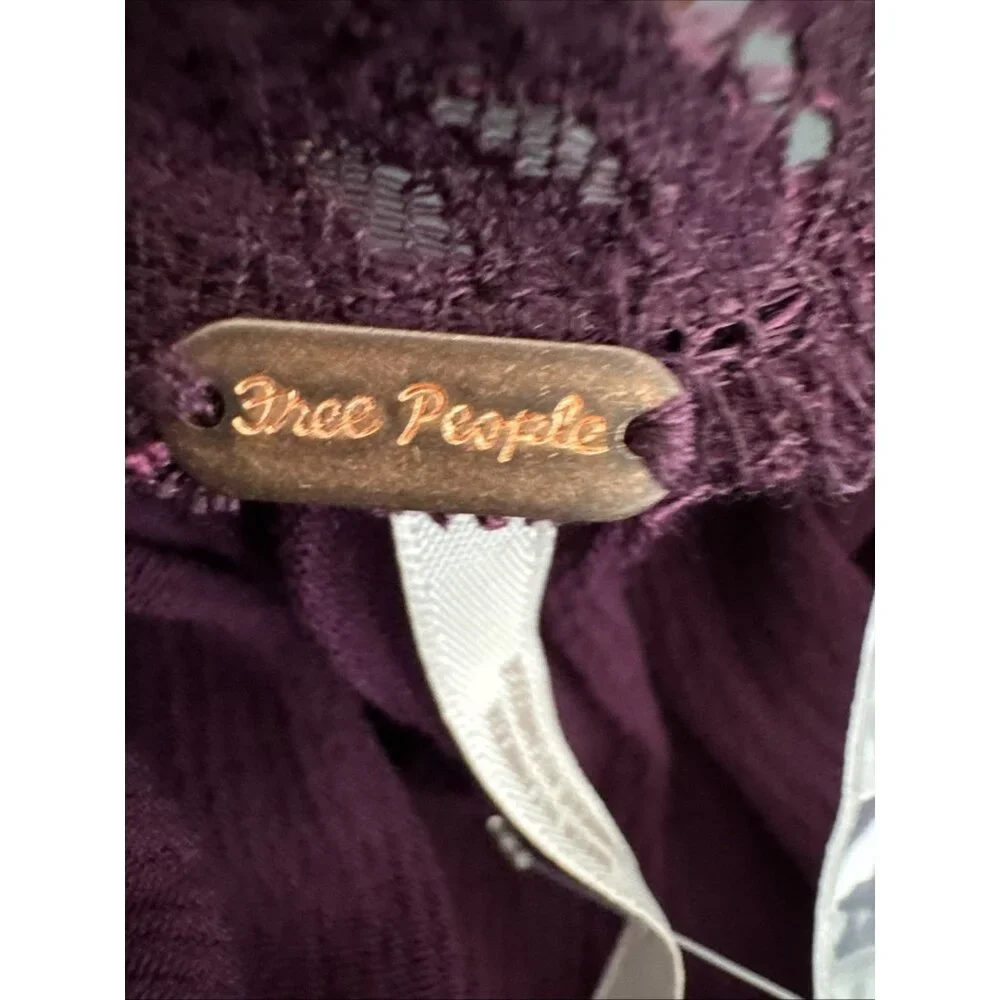 Free People Women M Oversized Square Neck‎ Lace Crepe Blouse Purple NWOT